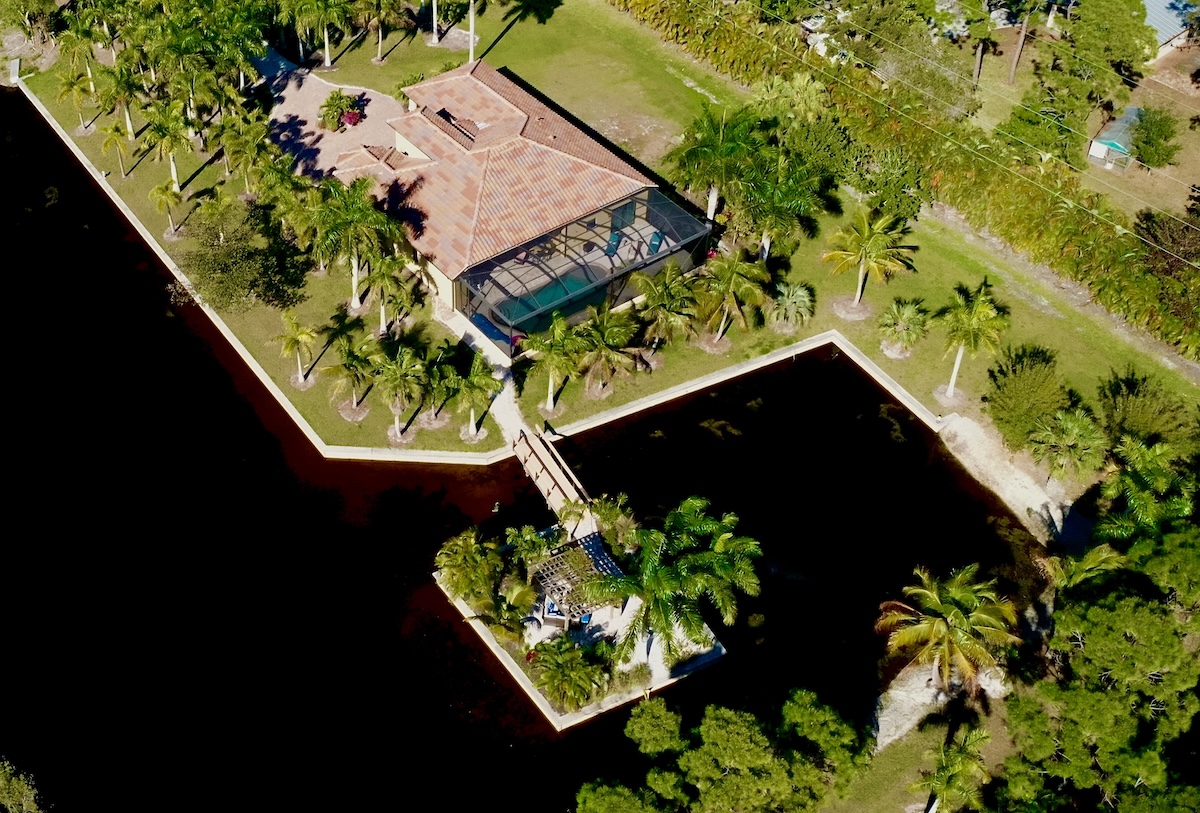 Cape Coral Seawall Construction