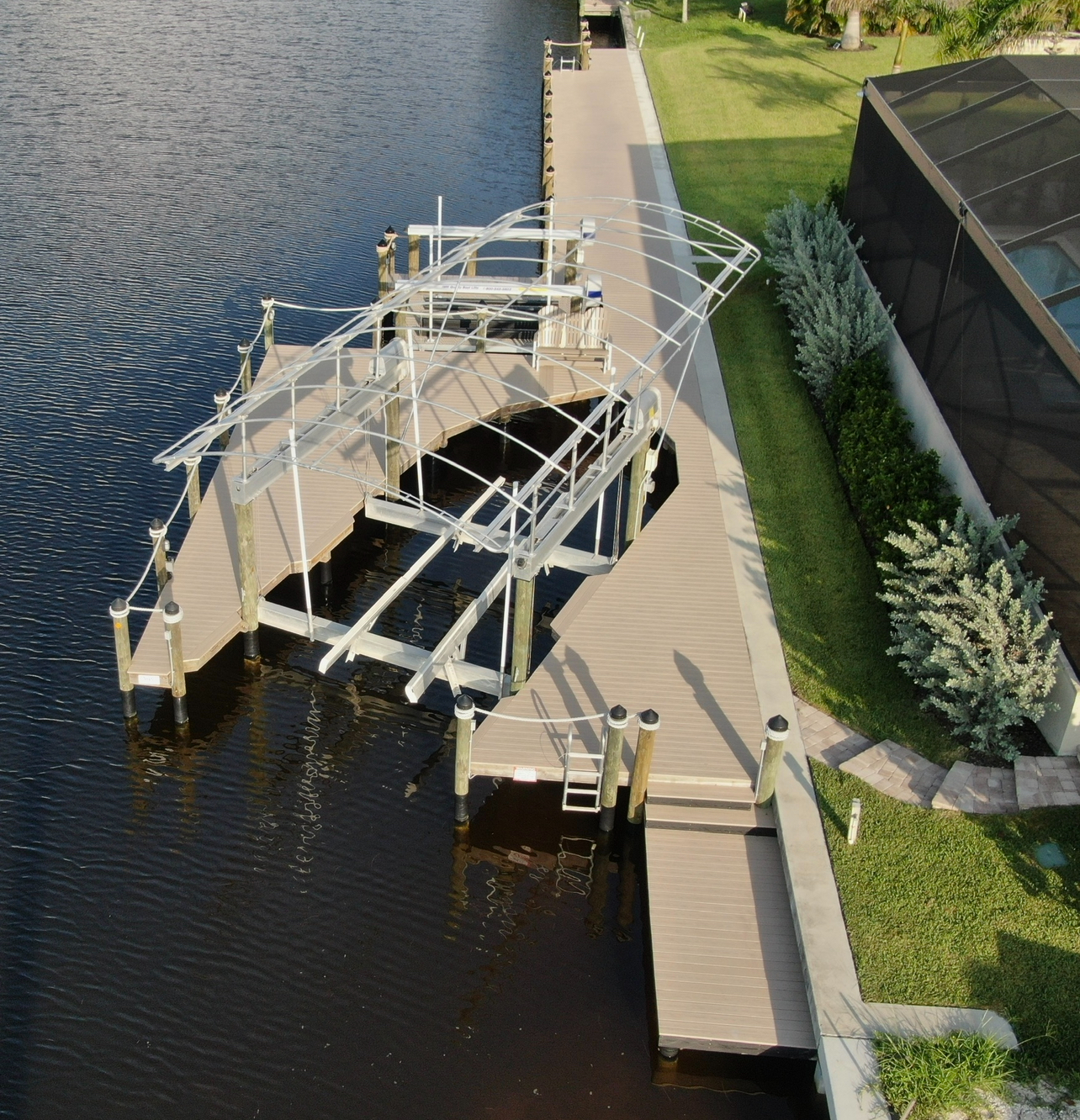 Boat lift construction