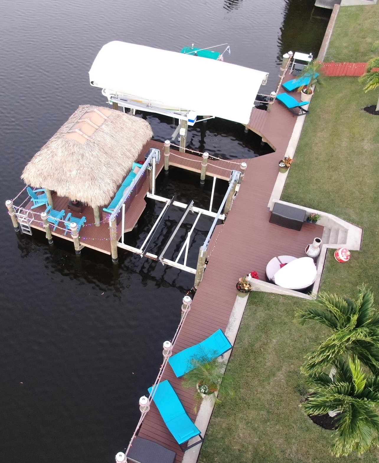 Custom Boat Lift and Dock with Tiki Hut